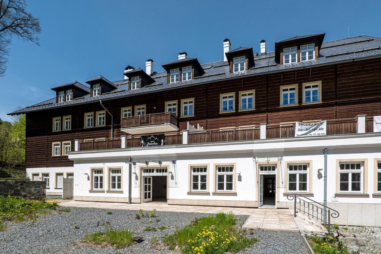 Hubertus Karlova Studanka Lejlighedshotel Eksteriør billede