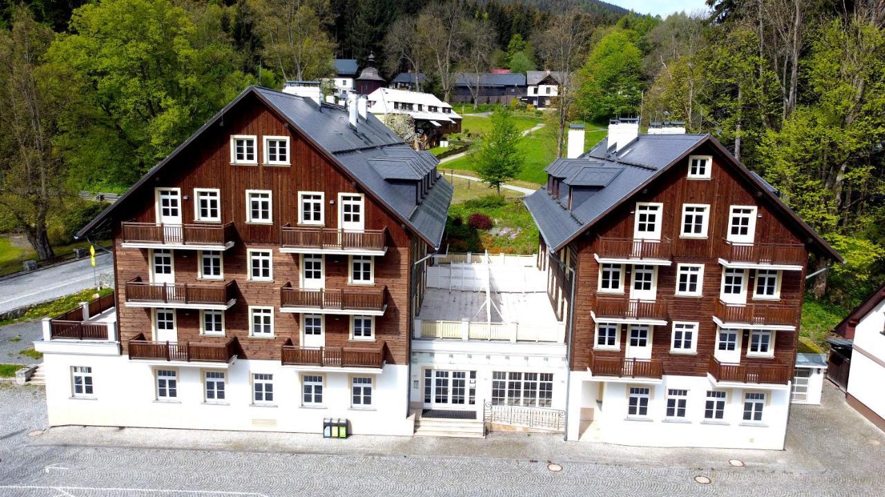 Hubertus Karlova Studanka Lejlighedshotel Eksteriør billede