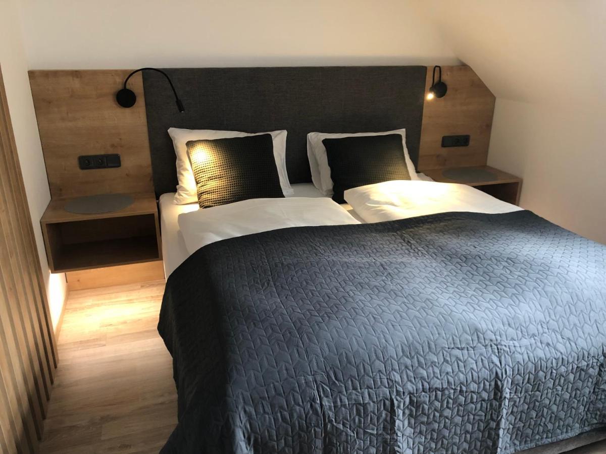 Hubertus Karlova Studanka Lejlighedshotel Eksteriør billede